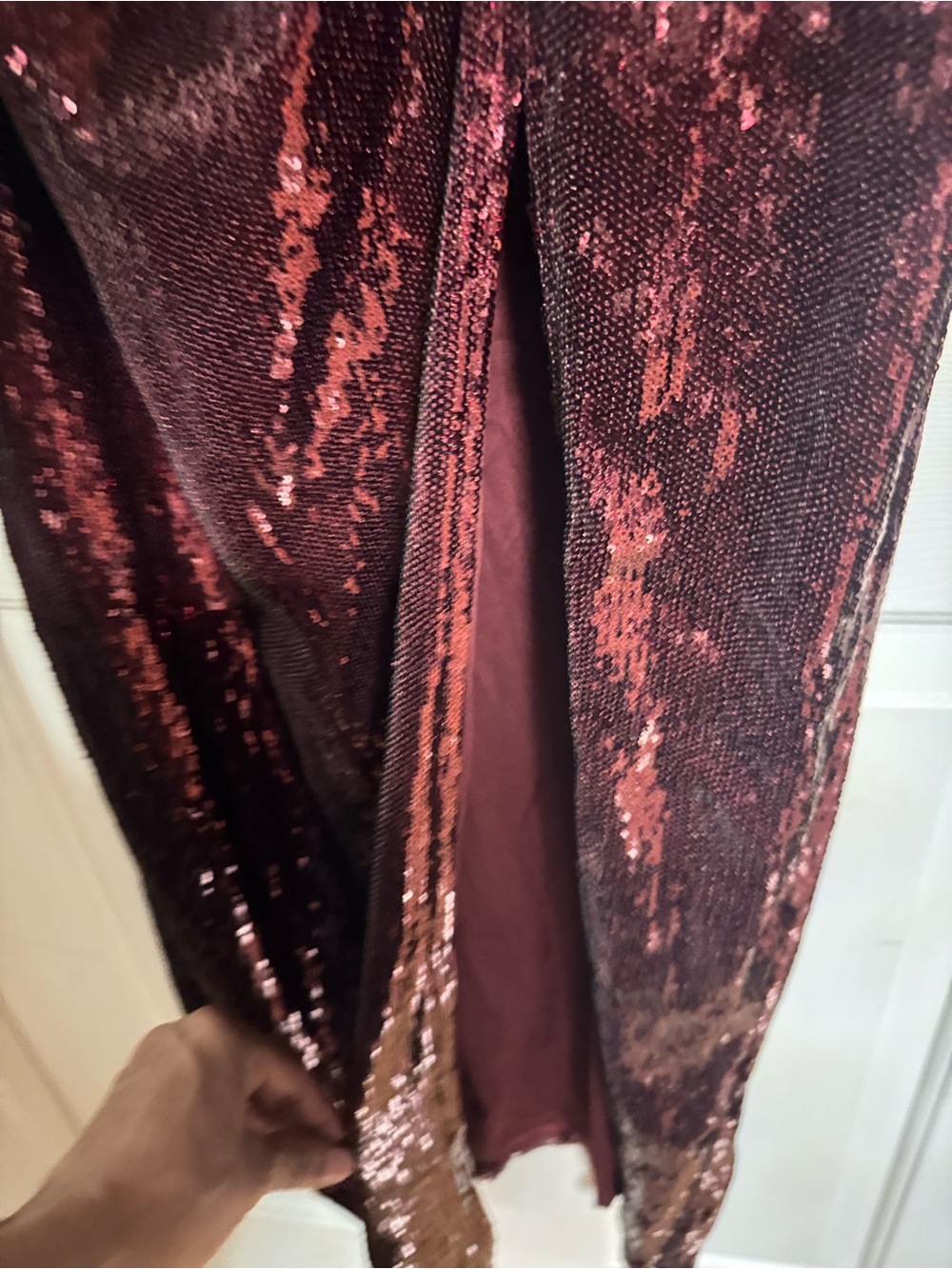 Avec Les Filles Sequin Maxi Rosette Detail, High Slit Burgundy Size 10 Gown. NWT - Picture 9 of 12